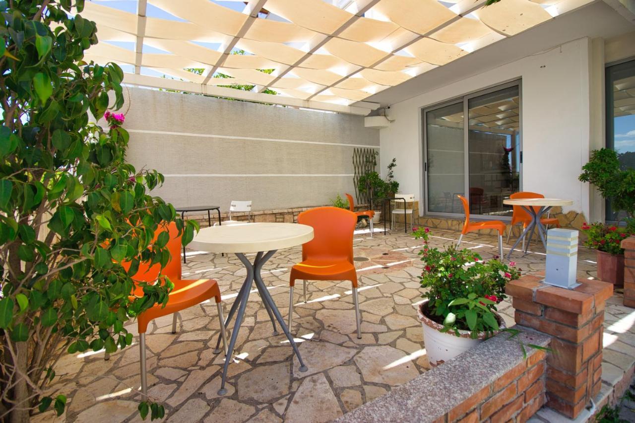 סרנדה Villa Roel מראה חיצוני תמונה