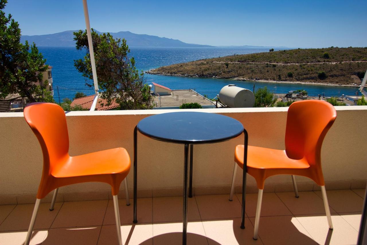 סרנדה Villa Roel מראה חיצוני תמונה